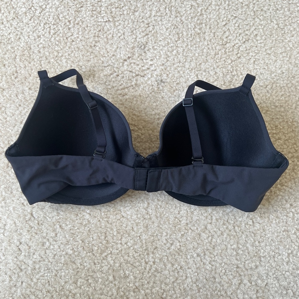 SKIMS Fits Everybody T-Shirt Bra In Onyx - Picture 2 of 3